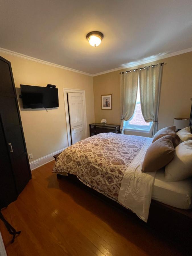 The Century House Bed And Breakfast Оттава Экстерьер фото